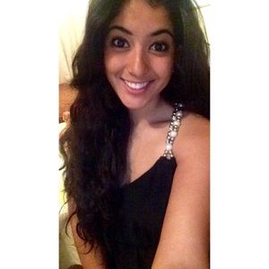 Meet your Posher, Amalia